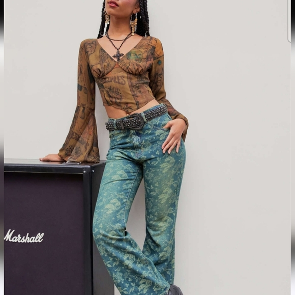 Chiffon Aztec Bell Sleeve Top - Picture 2 of 14